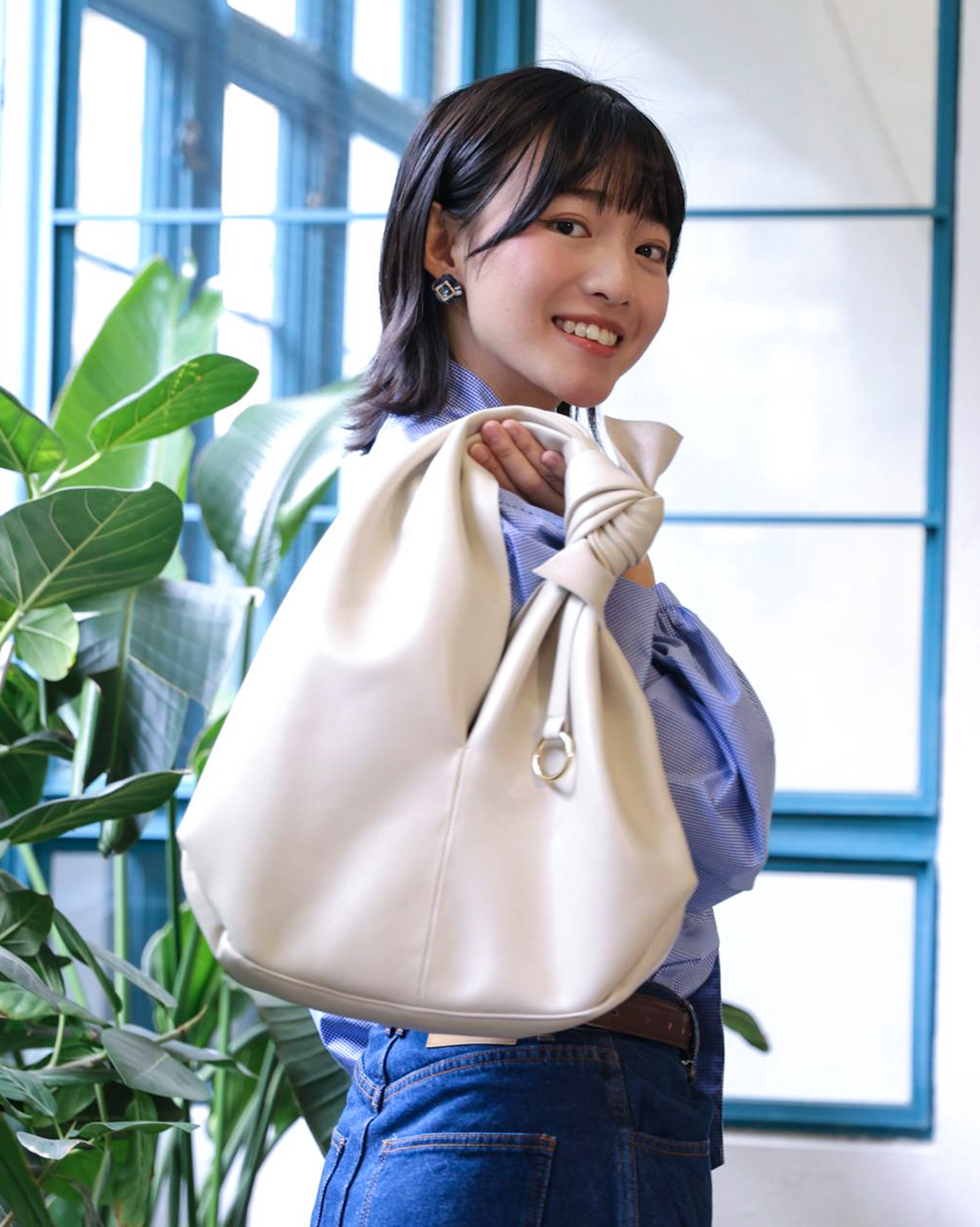 Boey 軟皮手挽/上肩袋 奶白 