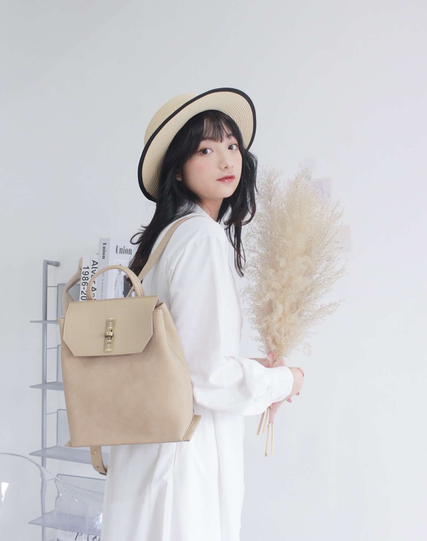 Shannon 中型背囊  珍珠奶茶 